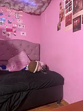 sabrinapaulson1111 online show from 12-18-25, 12:17