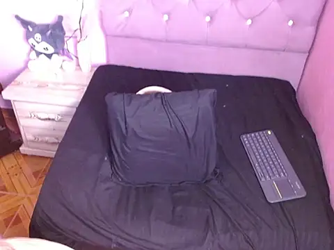 Snapshot of sabrinapaulson1111 chatting on 06-04-26, 09:54 sabrinapaulson1111 online show from 06-04-26, 09:54