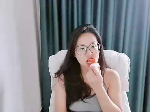 Snapshot of guai00 chatting on 10-03-25, 01:46 guai00 online show from 10-03-25, 01:46