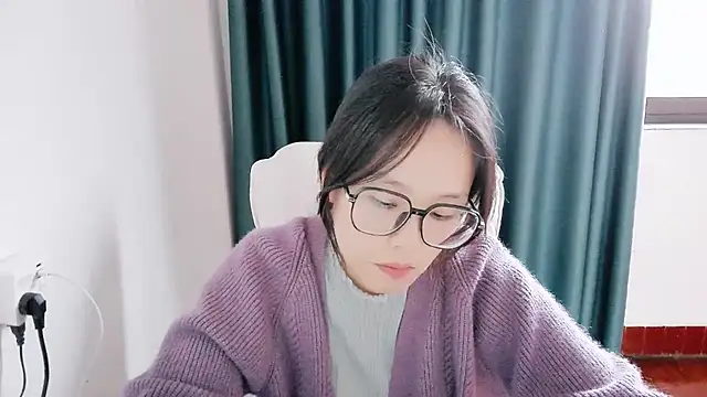 Snapshot of guai00 chatting on 10-29-25, 01:30 guai00 online show from 10-29-25, 01:30