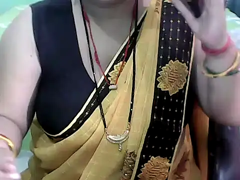 BABITA KUMARII online show from 06-17-26, 05:03