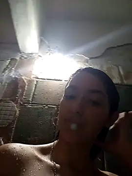 Snapshot of rooubin chatting on 10-09-25, 03:26 rooubin online show from 10-09-25, 03:26