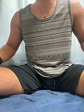 Snapshot of queen_slave1221 chatting on 10-05-25, 11:13 queen slave1221 online show from 10-05-25, 11:13