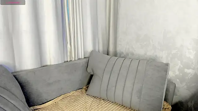 Snapshot of Michelle_Murray chatting on 10-17-25, 01:20 Michelle Murray online show from 10-17-25, 01:20