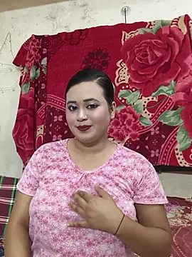 Snapshot of Love_Queen11 chatting on 06-28-26, 04:13 Love Queen11 online show from 06-28-26, 04:13