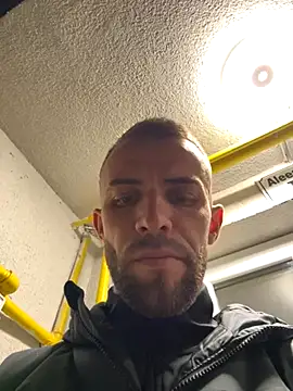 Snapshot of sexyman1936 chatting on 10-31-25, 07:26 sexyman1936 online show from 10-31-25, 07:26