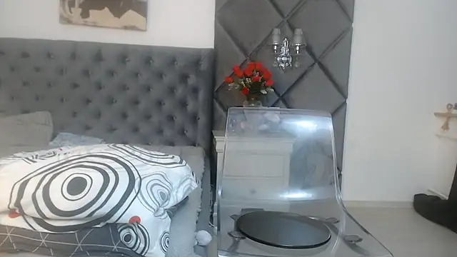 WendyChantal online show from 11-06-25, 06:03