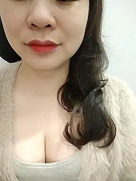 Girl Shy2000 online show from 02-06-26, 12:37