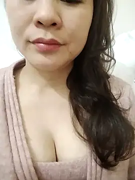 Girl Shy2000 online show from 02-13-26, 05:36