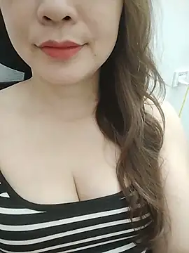 Girl Shy2000 online show from 06-12-26, 03:33