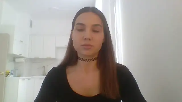 Snapshot of Arivessa chatting on 10-25-25, 10:01 Arivessa online show from 10-25-25, 10:01