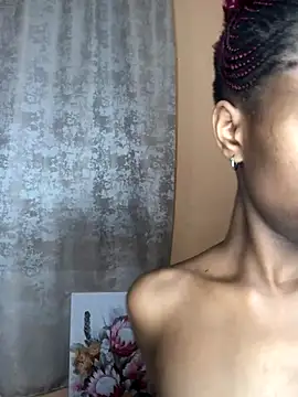 Caramel102004 online show from 11-17-25, 08:14