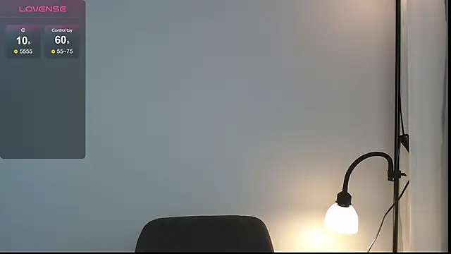 Snapshot of BellaAbey chatting on 02-17-26, 10:12 BellaAbey online show from 02-17-26, 10:12