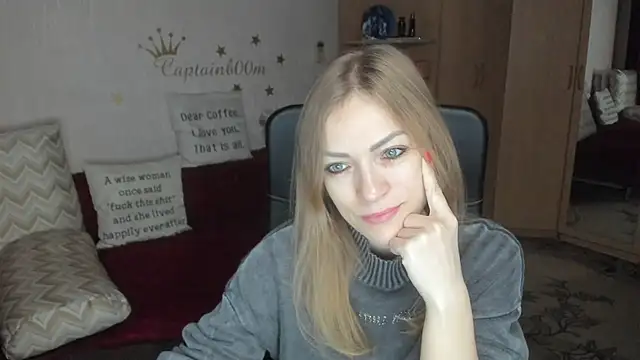 Snapshot of Tiffany_Bates chatting on 10-07-25, 03:14 Tiffany Bates online show from 10-07-25, 03:14