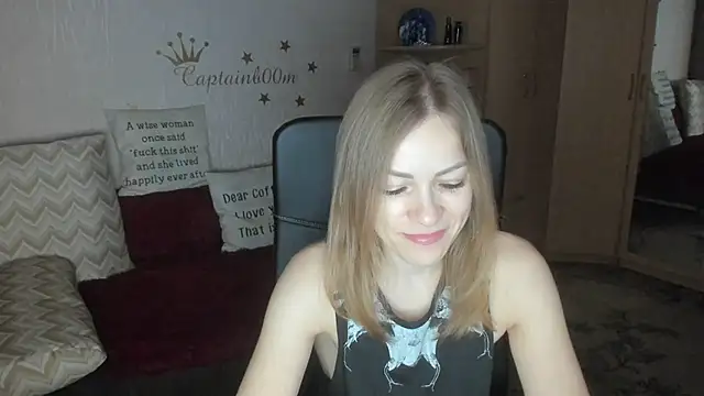 Snapshot of Tiffany_Bates chatting on 11-10-25, 03:27 Tiffany Bates online show from 11-10-25, 03:27