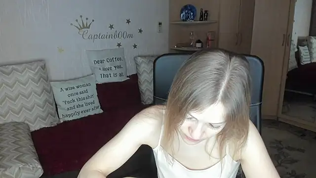 Tiffany Bates online show from 12-22-25, 03:14