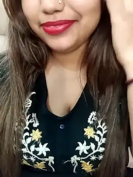 Snapshot of Miss_Rose__ chatting on 11-22-25, 10:03 Miss Rose online show from 11-22-25, 10:03