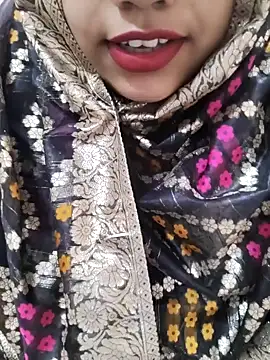 Snapshot of Miss_Rose__ chatting on 11-27-25, 08:16 Miss Rose online show from 11-27-25, 08:16