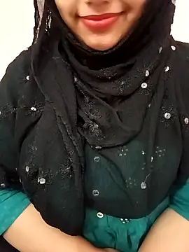 Snapshot of Miss_Rose__ chatting on 11-29-25, 07:28 Miss Rose online show from 11-29-25, 07:28