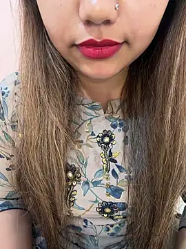 Miss Rose   online show from 05-18-26, 08:31