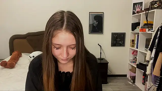 Snapshot of Denny_Yorgeritai chatting on 10-01-25, 02:01 Denny Yorgeritai online show from 10-01-25, 02:01