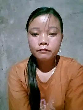 Snapshot of Samyy_xx chatting on 10-02-25, 12:23 Samyy xx online show from 10-02-25, 12:23