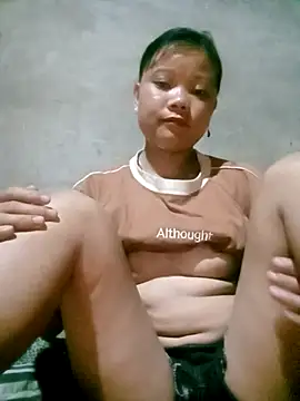 Snapshot of Samyy_xx chatting on 10-31-25, 08:43 Samyy xx online show from 10-31-25, 08:43