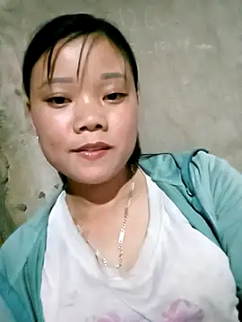 Snapshot of Samyy_xx chatting on 11-15-25, 09:39 Samyy xx online show from 11-15-25, 09:39