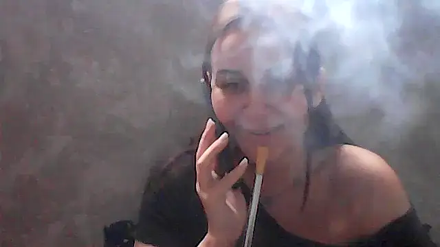 Snapshot of Venoraye chatting on 10-25-25, 10:23 Venoraye online show from 10-25-25, 10:23