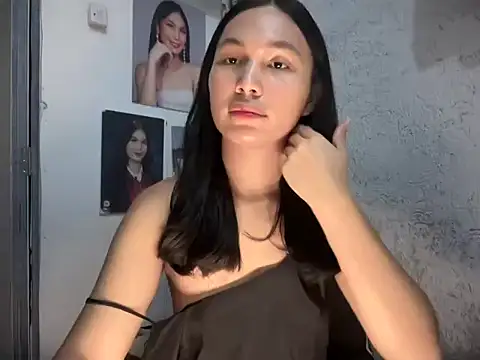 Snapshot of FelicityLincoln chatting on 07-01-26, 01:56 FelicityLincoln online show from 07-01-26, 01:56