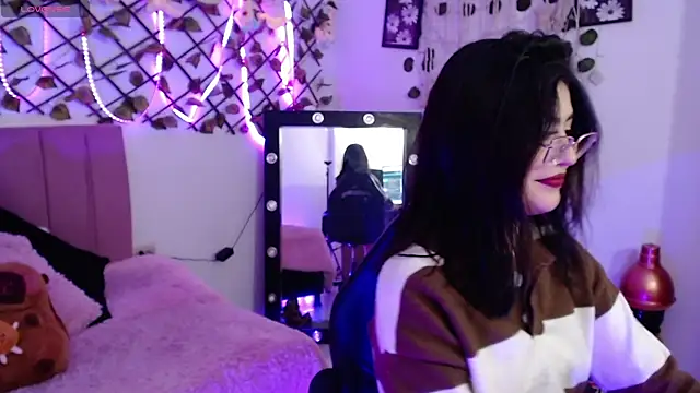 isa bunny18 online show from 10-10-25, 03:38