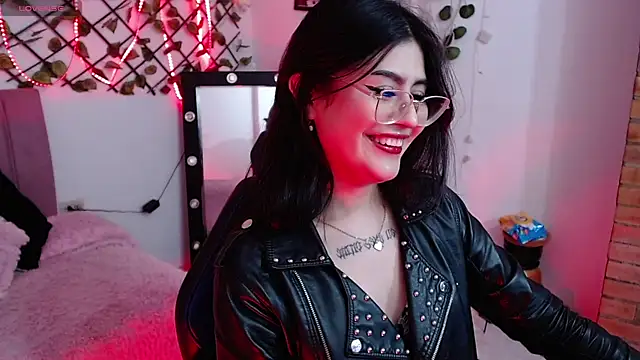 isa bunny18 online show from 10-17-25, 03:10