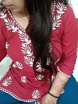 Snapshot of Minakshi_677 chatting on 10-12-25, 02:21 Minakshi 677 online show from 10-12-25, 02:21