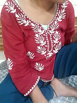 Snapshot of Minakshi_677 chatting on 10-15-25, 08:47 Minakshi 677 online show from 10-15-25, 08:47