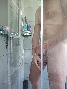 Snapshot of mandojed chatting on 09-29-25, 02:11 mandojed online show from 09-29-25, 02:11