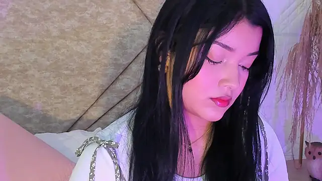 EmmaBlossom online show from 01-13-26, 02:22