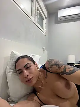 Snapshot of Naomi24herr chatting on 03-02-26, 08:15 Naomi24herr online show from 03-02-26, 08:15