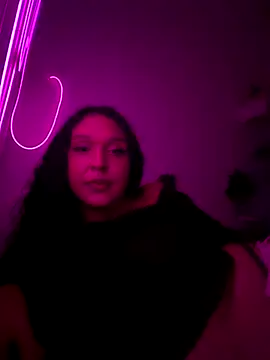 Snapshot of ellatransgirl chatting on 10-26-25, 07:36 ellatransgirl online show from 10-26-25, 07:36