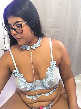 AnaBrowmn online show from 05-17-26, 06:48