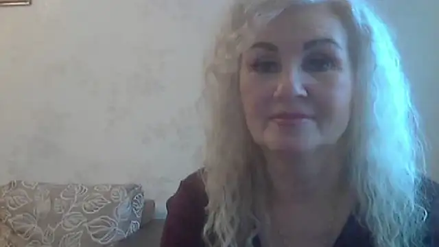 Snapshot of LadySexyBlond chatting on 11-07-25, 08:36 LadySexyBlond online show from 11-07-25, 08:36