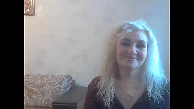 Snapshot of LadySexyBlond chatting on 12-23-25, 06:00 LadySexyBlond online show from 12-23-25, 06:00
