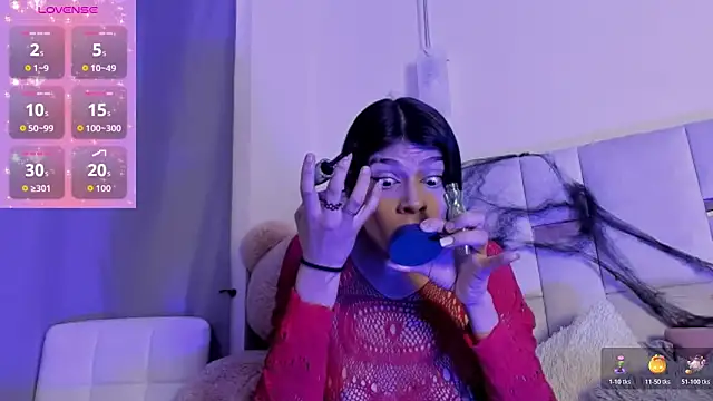 AelithEscarlata online show from 10-28-25, 12:19