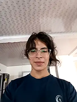 SoftieUwU online show from 09-26-25, 05:28