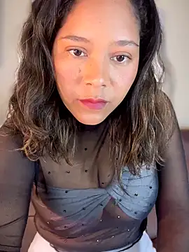 ariamonroe online show from 09-25-25, 04:11