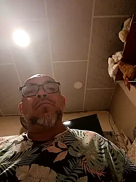 Snapshot of ANTHONYHOTT69 chatting on 01-18-26, 09:07 ANTHONYHOTT69 online show from 01-18-26, 09:07