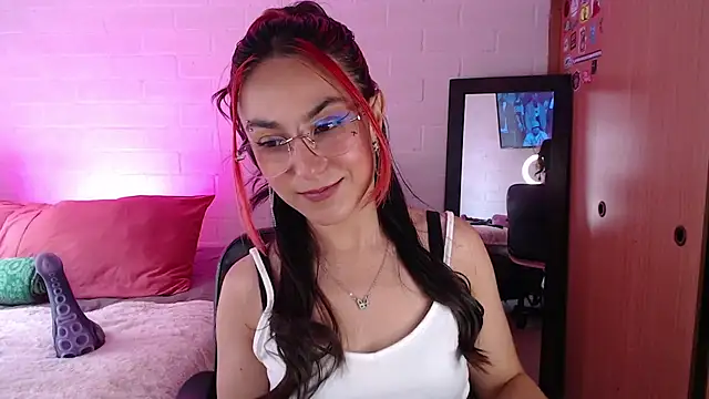 Amy66 online show from 05-21-26, 04:25