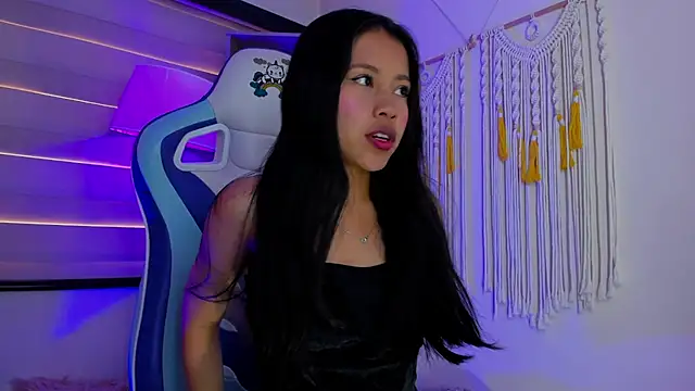 Snapshot of Zoe_Skyler chatting on 10-03-25, 02:58 Zoe Skyler online show from 10-03-25, 02:58