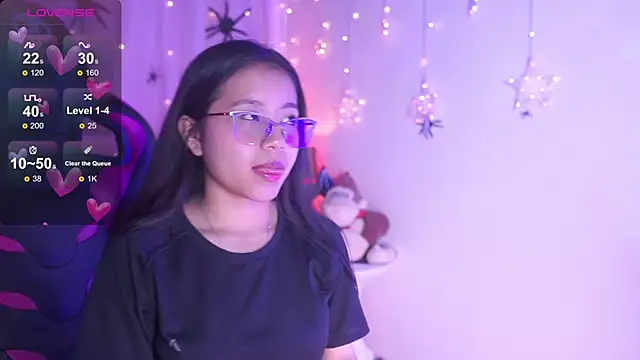 Snapshot of Zoe_Skyler chatting on 10-25-25, 02:56 Zoe Skyler online show from 10-25-25, 02:56