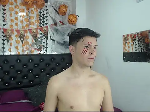 Aaron Foxxx online show from 10-17-25, 09:39