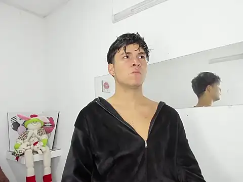 Aaron Foxxx online show from 01-14-26, 01:06